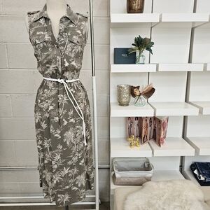 Tropical motif dress